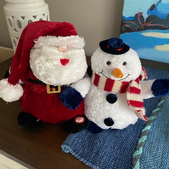 Dan Dee International Singing & Interactive Santa and Snowman - Picture 1 of 6